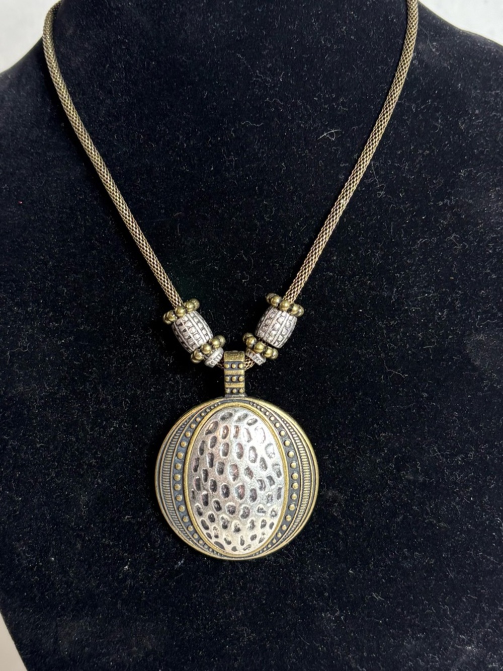 Premier Designs Oval Pendant Necklace in Gold Tone and Silver Tone Metal